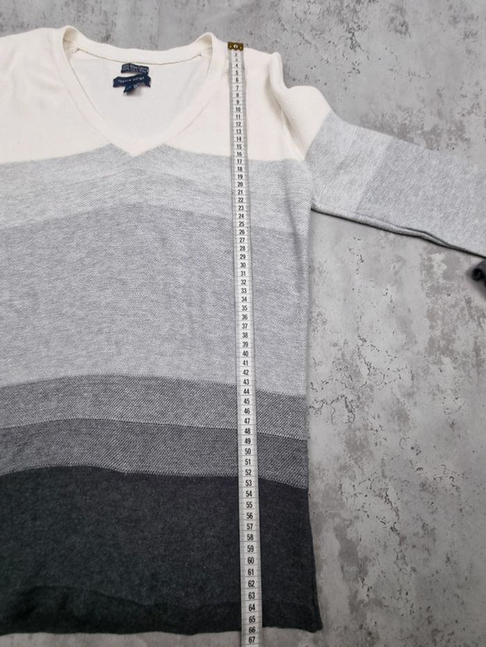 Pull col V Tommy Hilfiger – Dégradé de gris – Taille M/38 Femmes - photo numéro 9