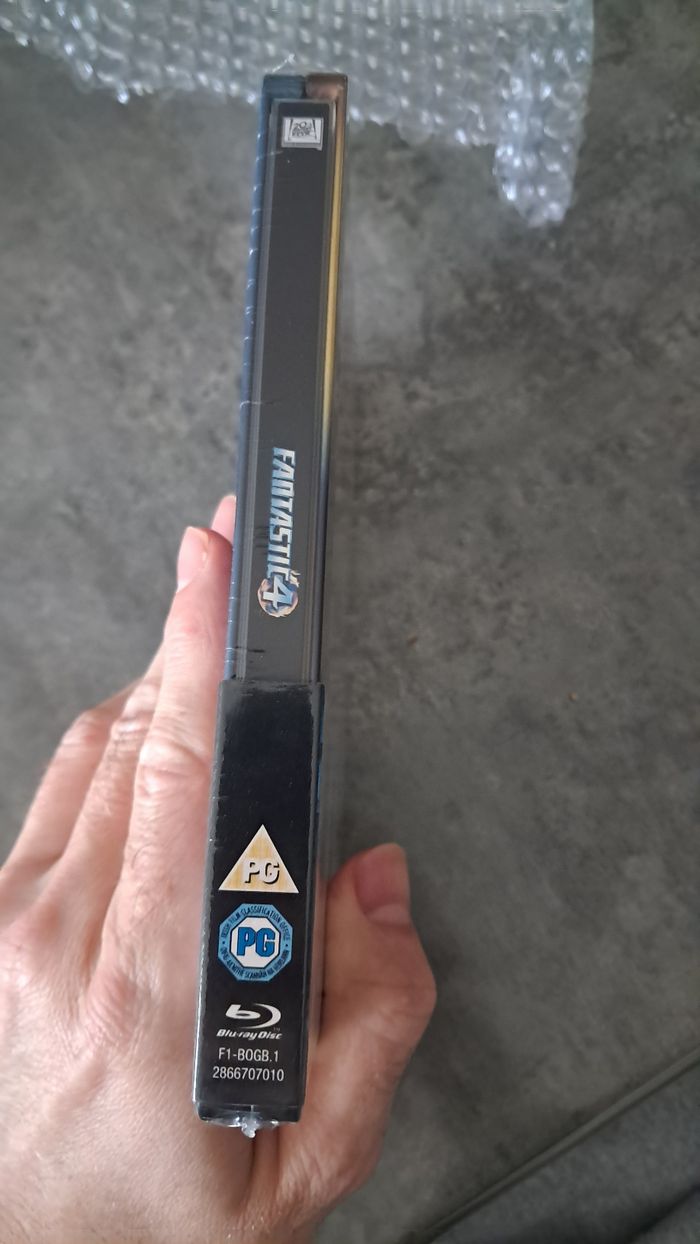 Blu ray steelbook neuf 4 fantastiques/  fantastic 4 - photo numéro 3