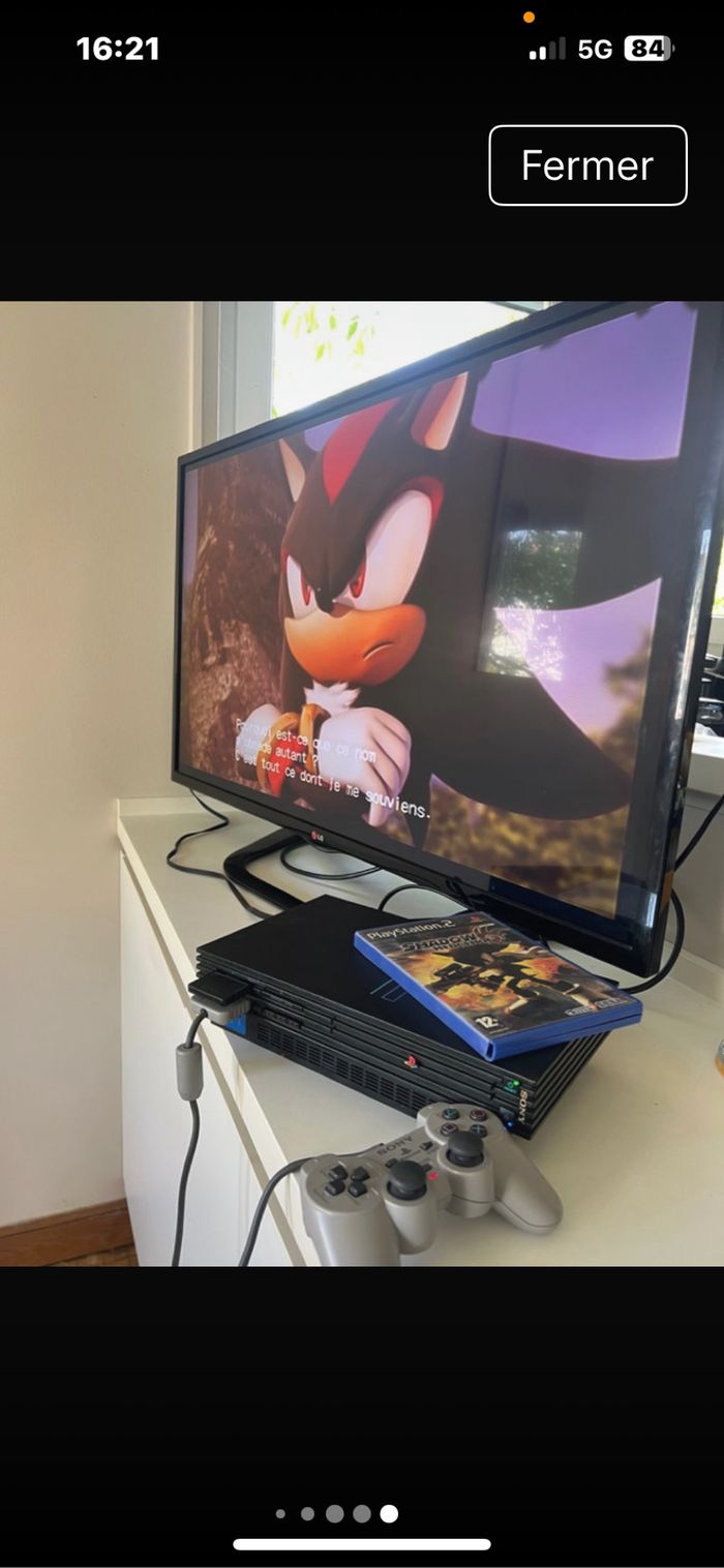 Console ps2 + manette + jeu