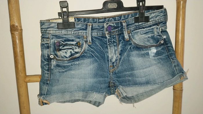 Short en jean by Le Temps des Cerises très bon état Taille 25 - photo numéro 2
