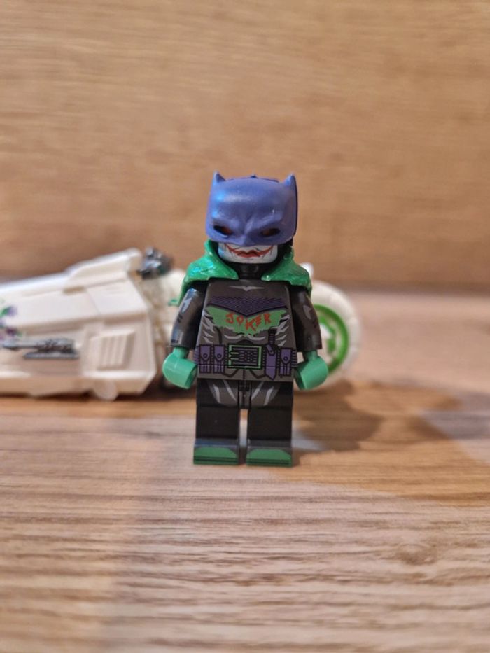Figurine type lego Le Joker Batman avec Moto DC Comics - photo numéro 5
