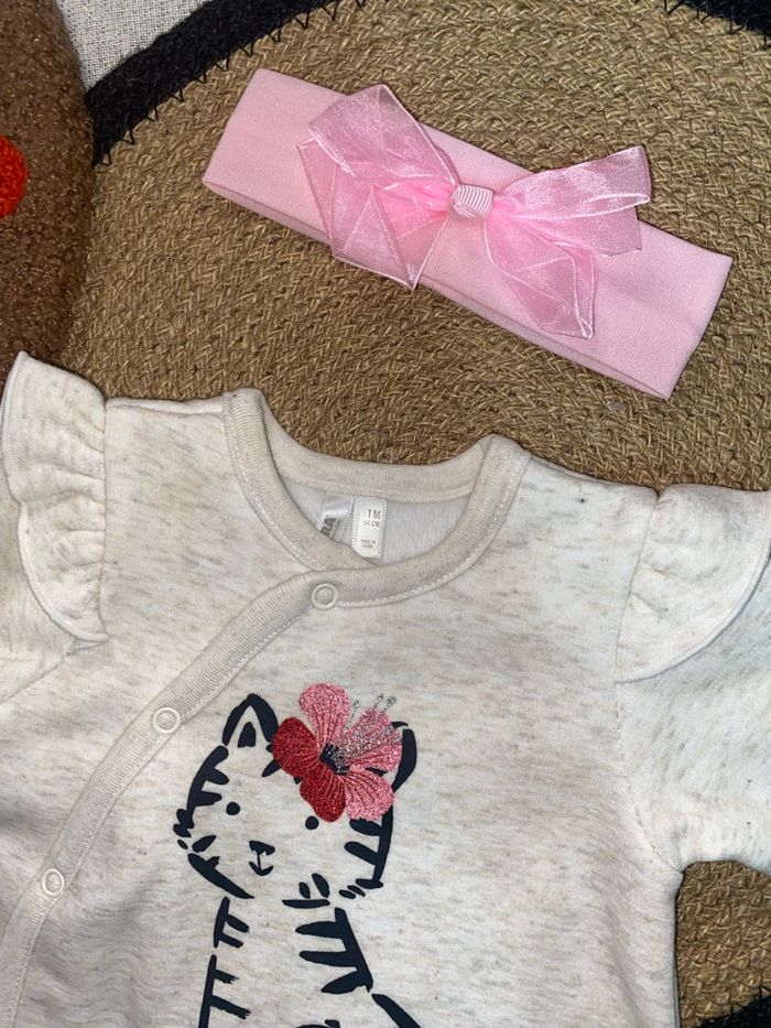 Pyjama neuf 1 mois - photo numéro 3