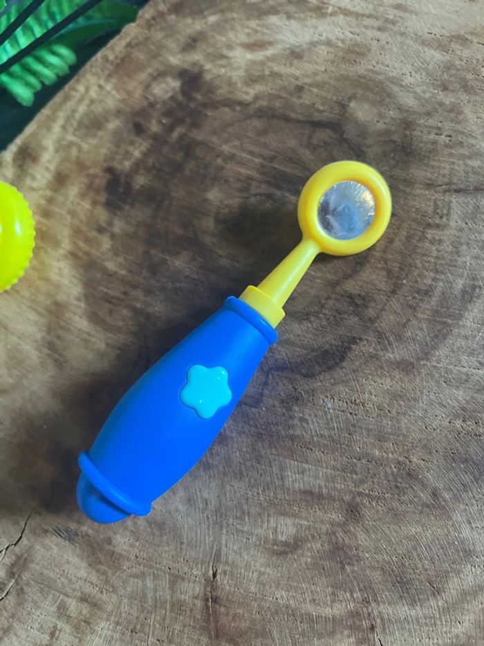 Petit lot de jeux pour jouer au docteur - photo numéro 6