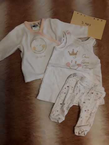 Ensemble veste + robe + legging bébé fille 3 mois