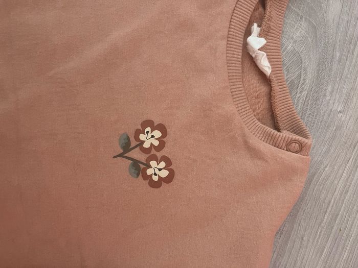 Pull avec dessin - photo numéro 2