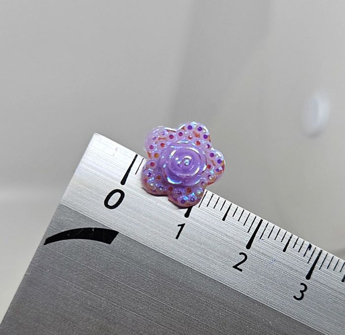 Paire de boucles d'oreilles. Neuve. - photo numéro 4