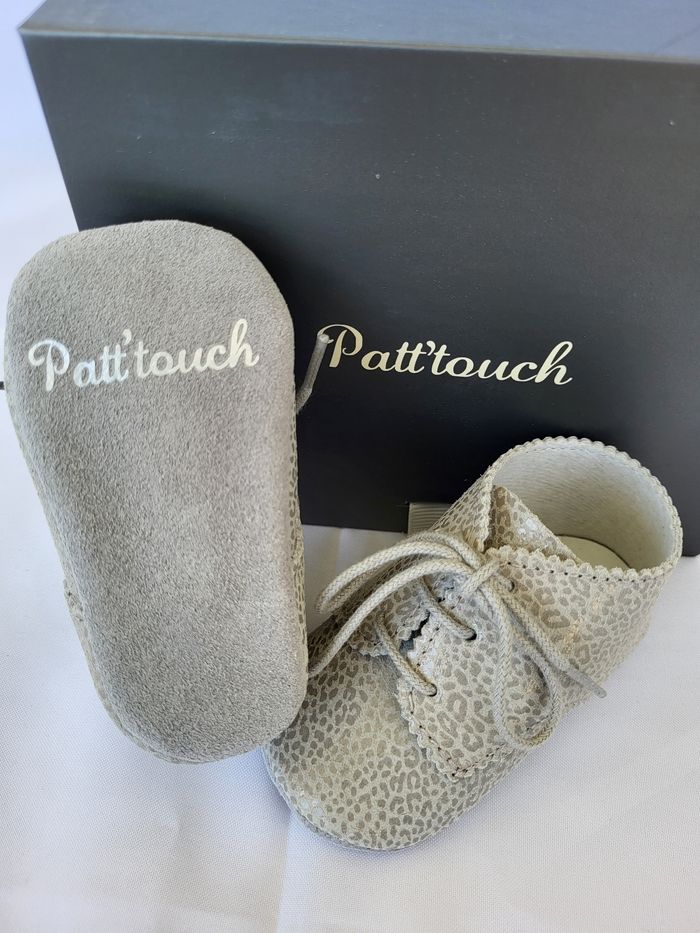 Chaussures bébés en cuir léopard gris Point 18 Made in France 🇨🇵 - photo numéro 3