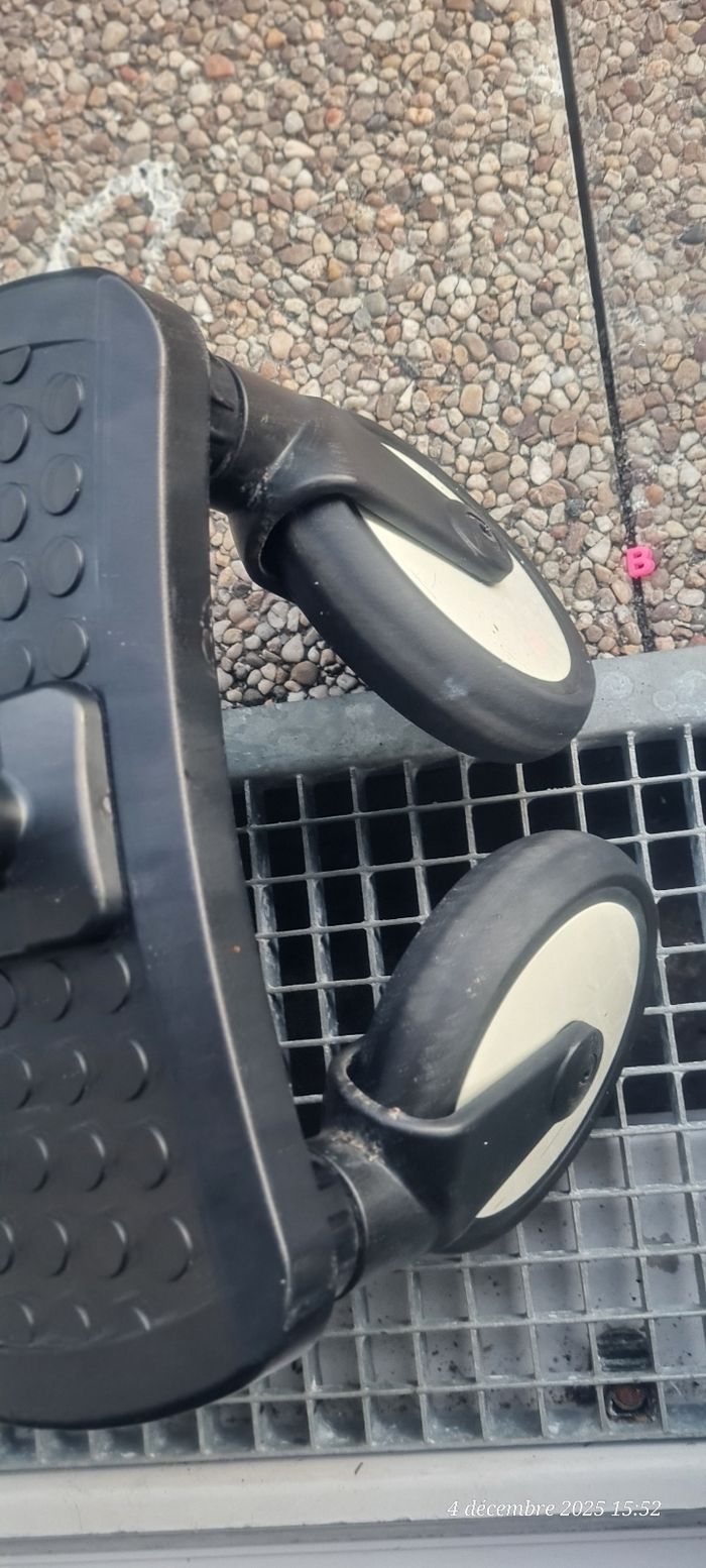 Yoyo+ baord babyzen stokke - photo numéro 5