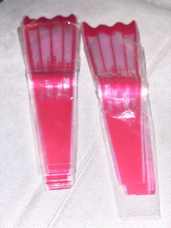 Lot d environ 100 sachets pour fleurs