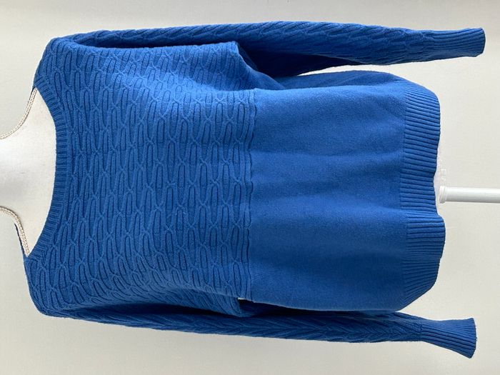 Pull Bleu avec Torsades - Taille 40