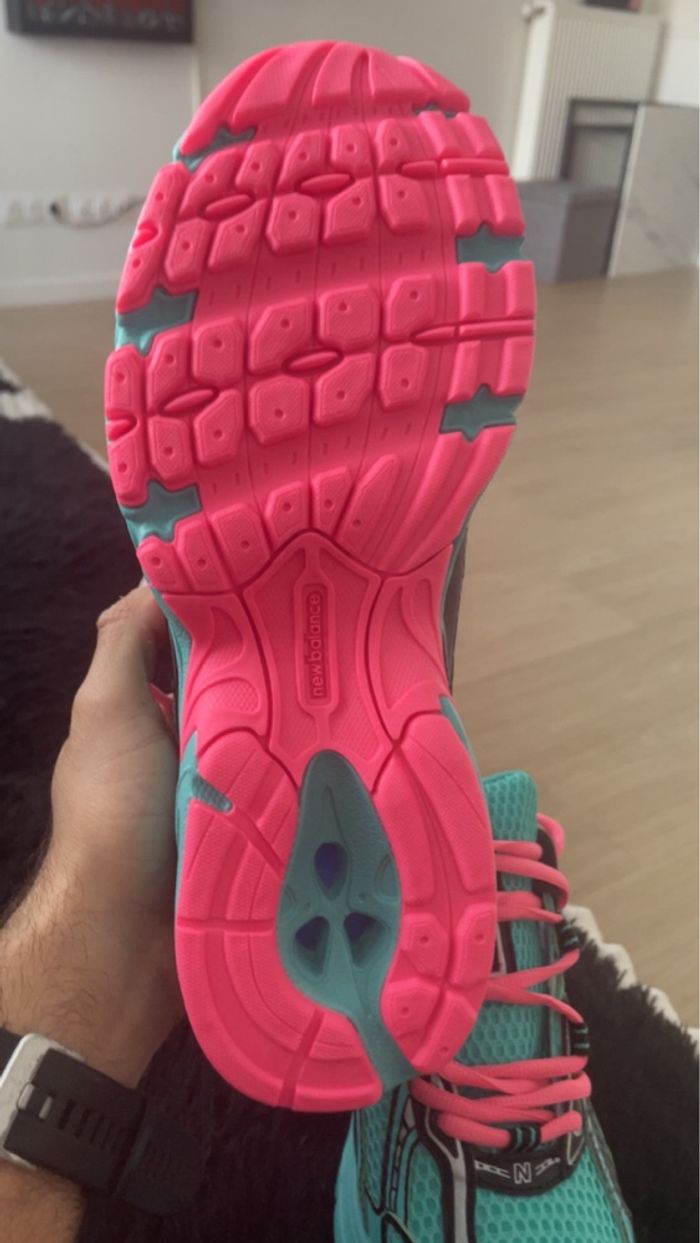 Chaussures New Balance 🩷🩵 - photo numéro 3
