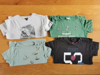Lot de 4 t-shirt manches courtes 110 cm