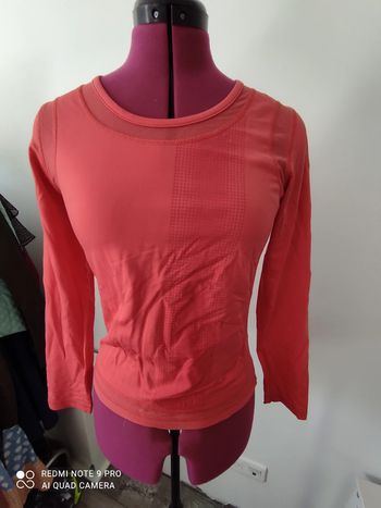 T shirt t 42/43 tbe etat