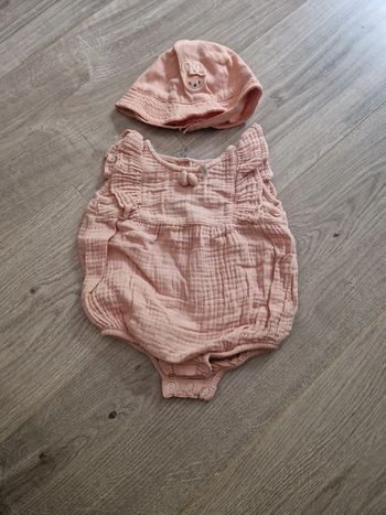 Ensemble 2 pièces grenouillère été rose chapeau T3mois TBE orchestra