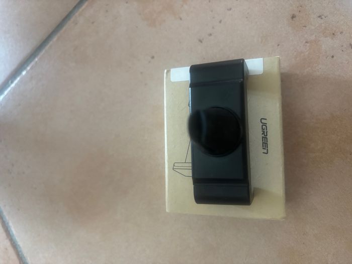 Porte téléphone grille aération voiture - photo numéro 2