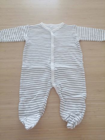 Pyjama 100% Coton. 3 mois. Très bon état