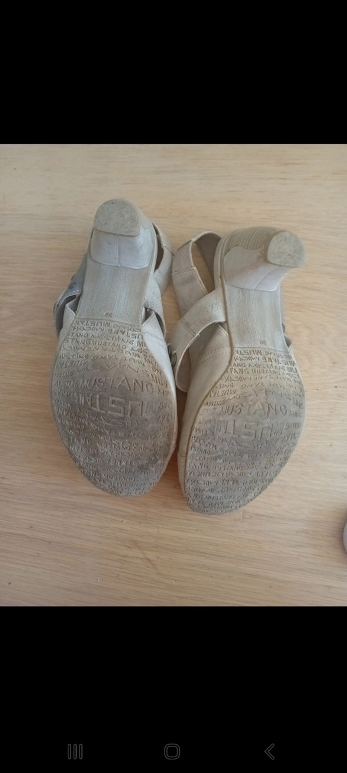 Chaussures à talons - photo numéro 3