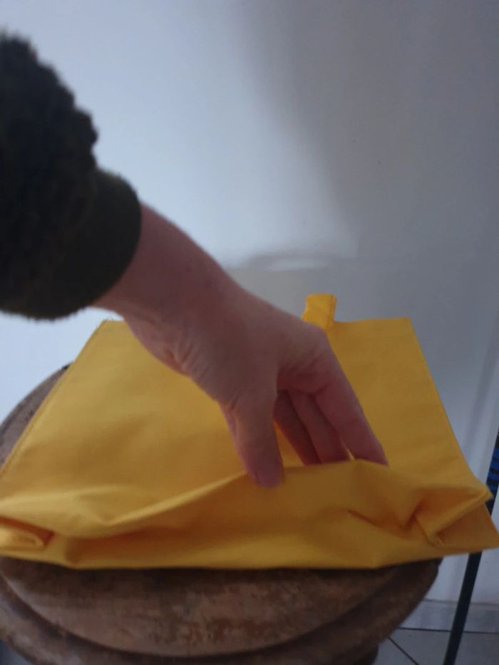 Sac jaune - photo numéro 2