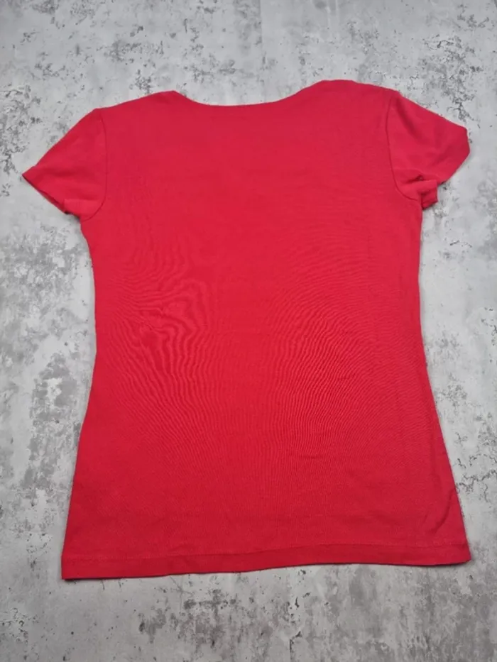 T-shirt Tommy Hilfiger rouge avec col fendu – Taille S Femme - photo numéro 7