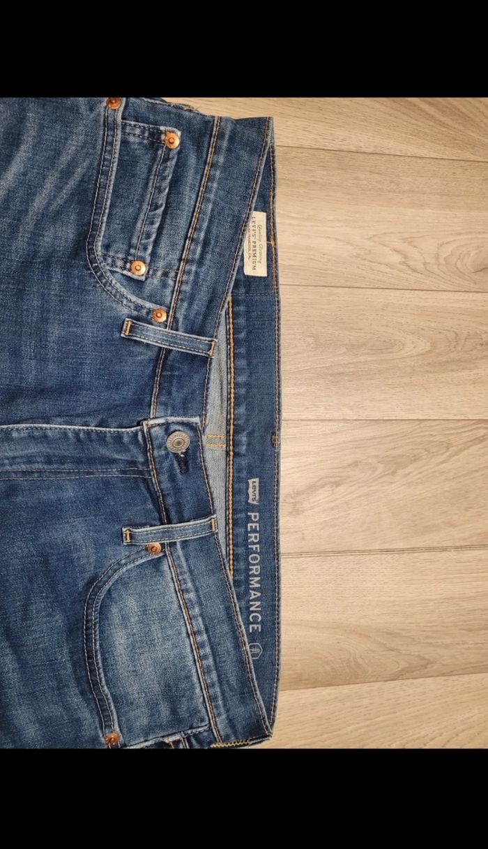 Jean levi's 511 performance slim - w34 L32 - bleu - très bon état - photo numéro 4
