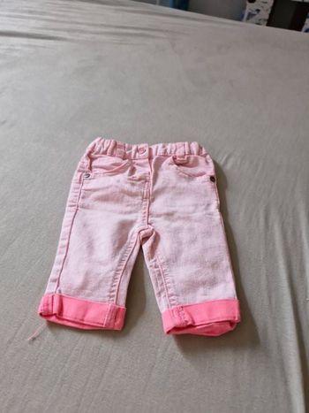 Jeans taille 9 mois