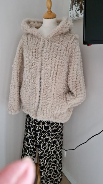 Veste fausse fourrure