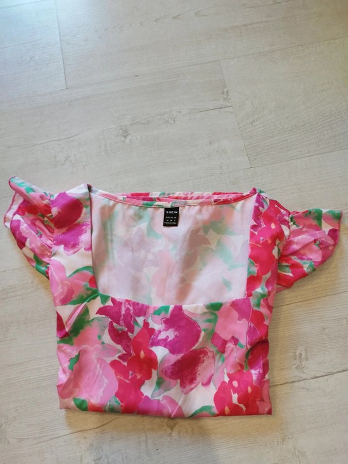 Très joli top fleuri Shein taille M - photo numéro 4