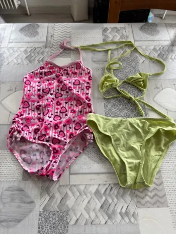 Lot de 2 maillots de bain 8 ans