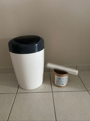 Poubelle à couches