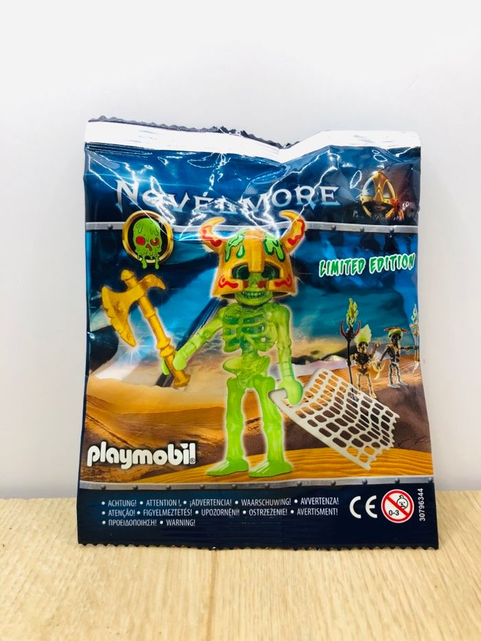 Chevalier squelette playmobil