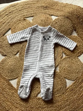 Pyjama / combinaison coton 1 mois