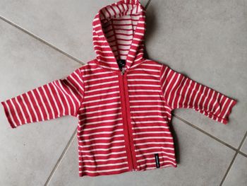 Gilet à capuche Le Cabestan, taille 12 mois