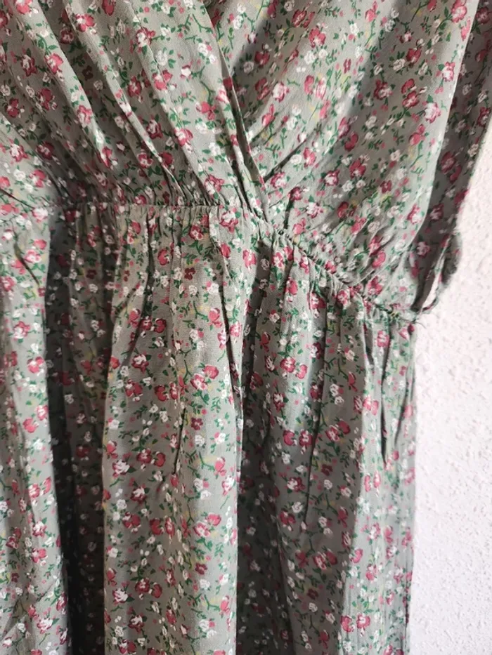 Robe fleurie S/M - photo numéro 2