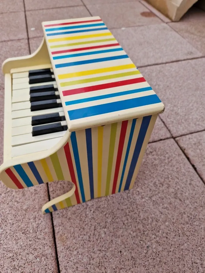 Piano en bois enfant - photo numéro 4