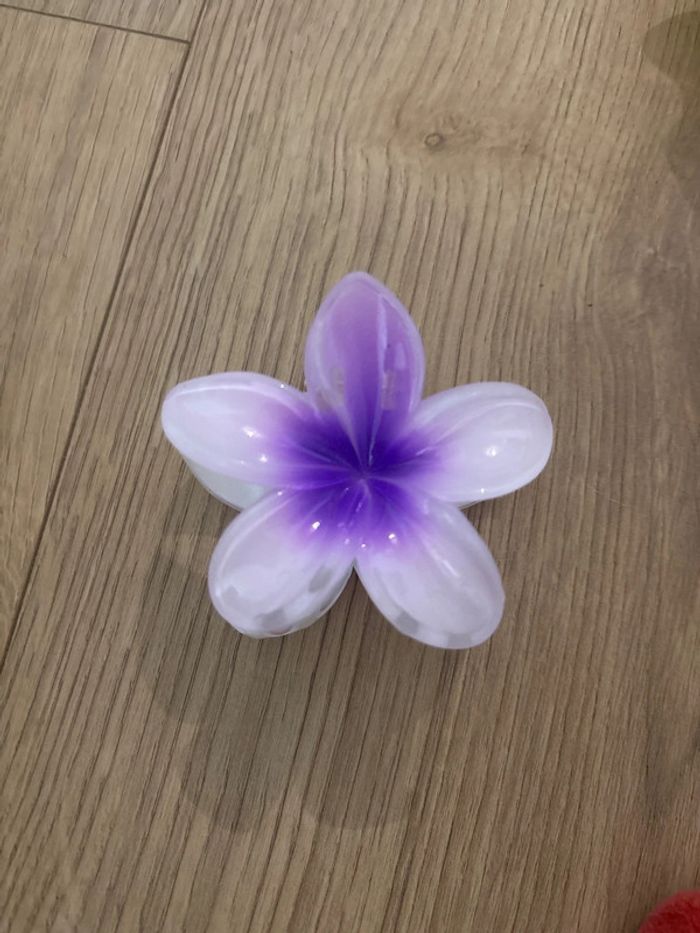 Grosse pince fleur