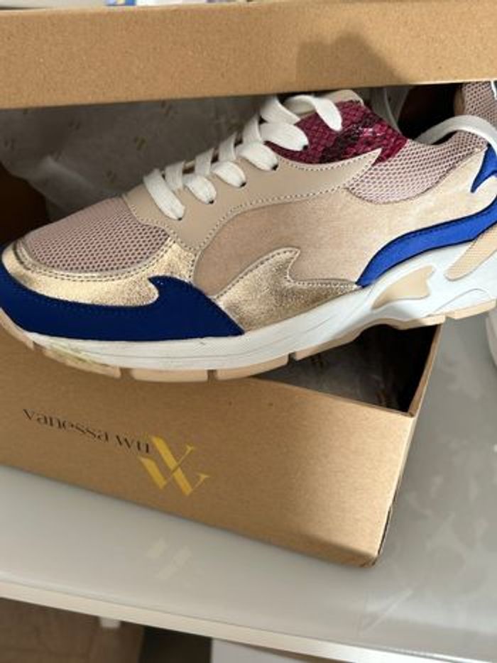 Baskets femme Vanessa Wu / taille 37 - photo numéro 5