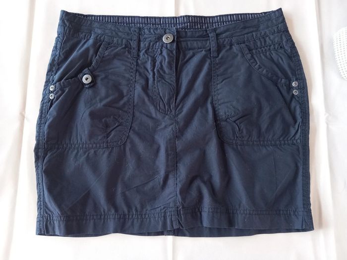 Mini jupe taille 42