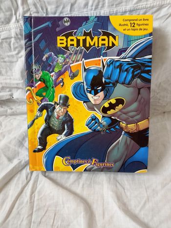 Comptines et figurines batman phidal