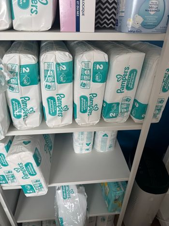 Couches Pampers 