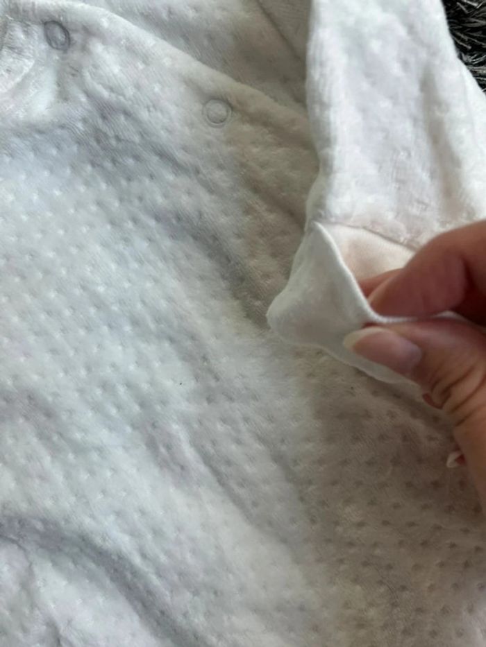 Pyjama en velours avec manches ajustables- kiabi - 3 mois - photo numéro 4