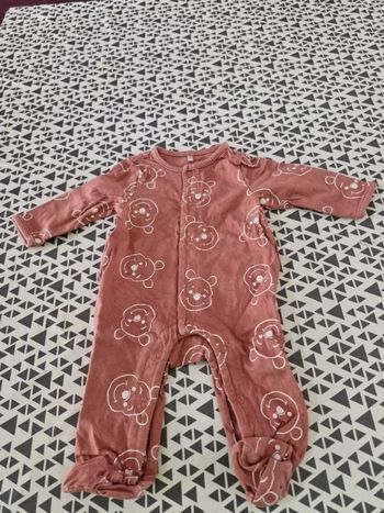Pyjama taille 1 mois
