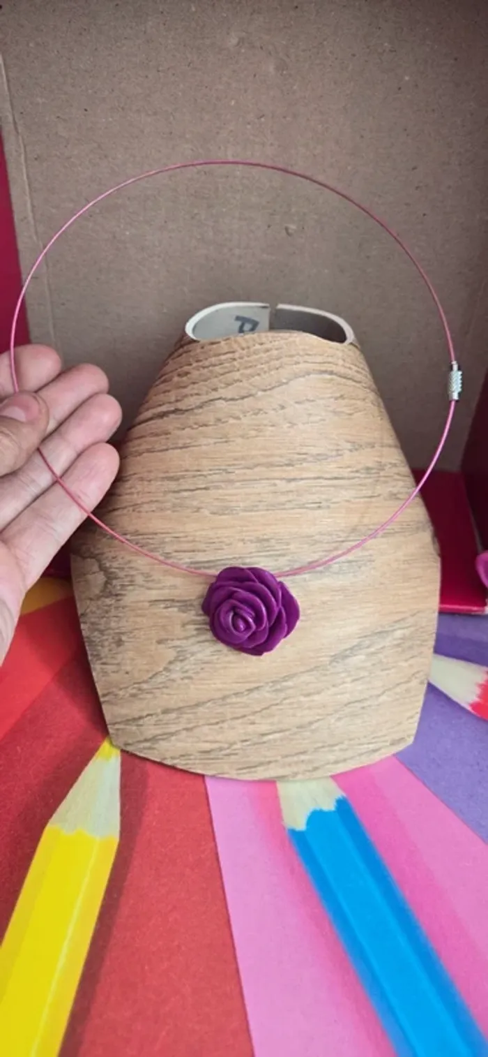 Collier rose violet fimo neuf - photo numéro 6