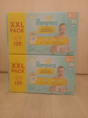 Lot Pampers premium protection taille 3(258 couches)