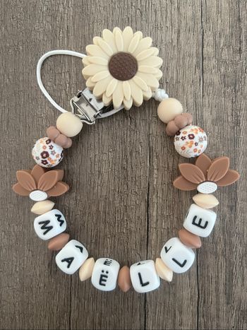 Attache tétine personnalisée Florale fleurs