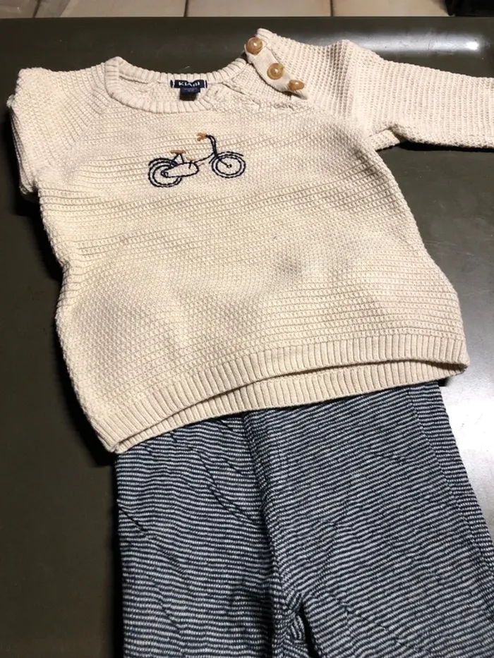 Ensemble pull et pantalon kiabi 3 mois