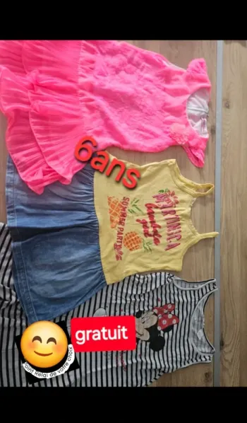 Lot de 2 robes 👗+ 1 gratuit fille 6 ans