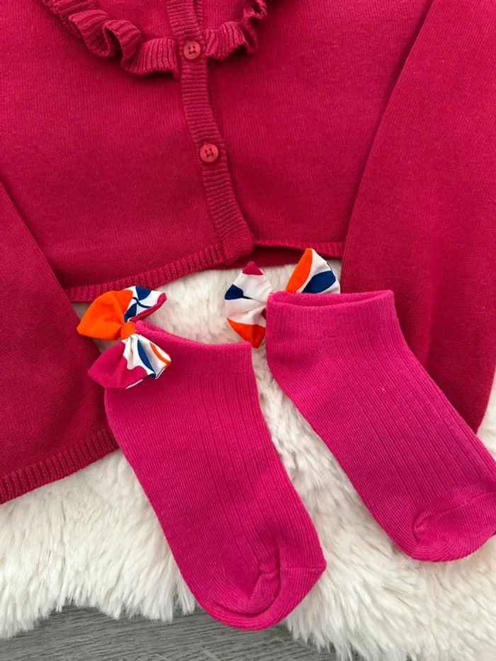 Gilet rose avec chaussettes - photo numéro 4