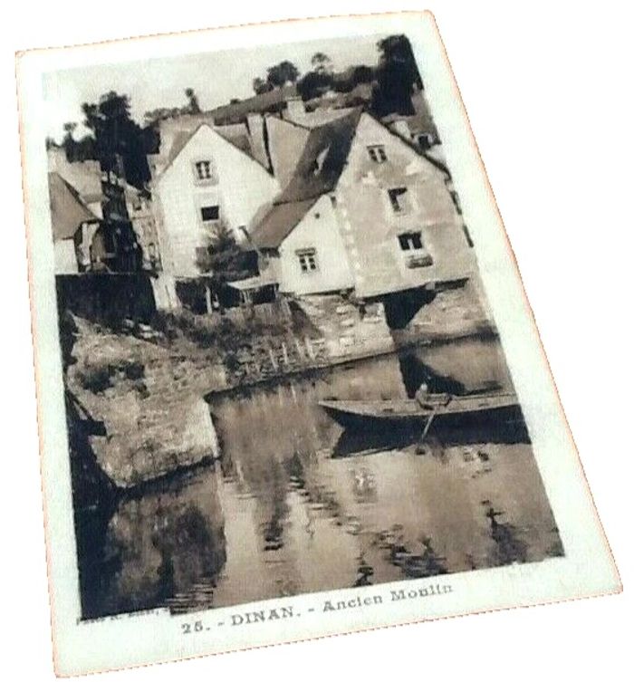 Carte postale ancienne   Dinan (Côte-d' Amor) Ancien Moulin