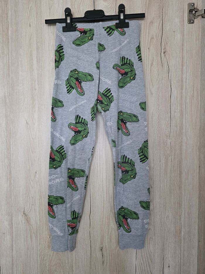 PYJAMA 2 PIÈCES GARÇON H&M TAILLE 6/8 ANS MOTIFS DINOSAURES - photo numéro 4