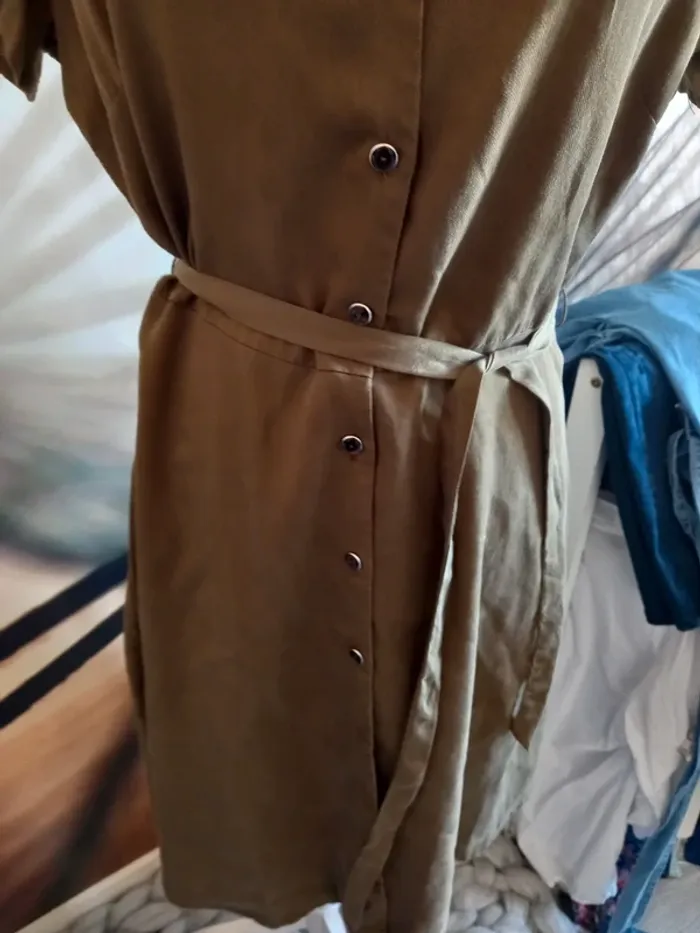 Robe verte Camaïeu - photo numéro 4